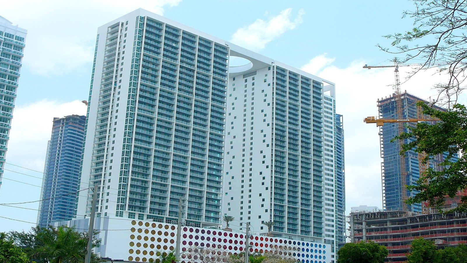 500 Brickell: el edificio por fuera, en Miami.