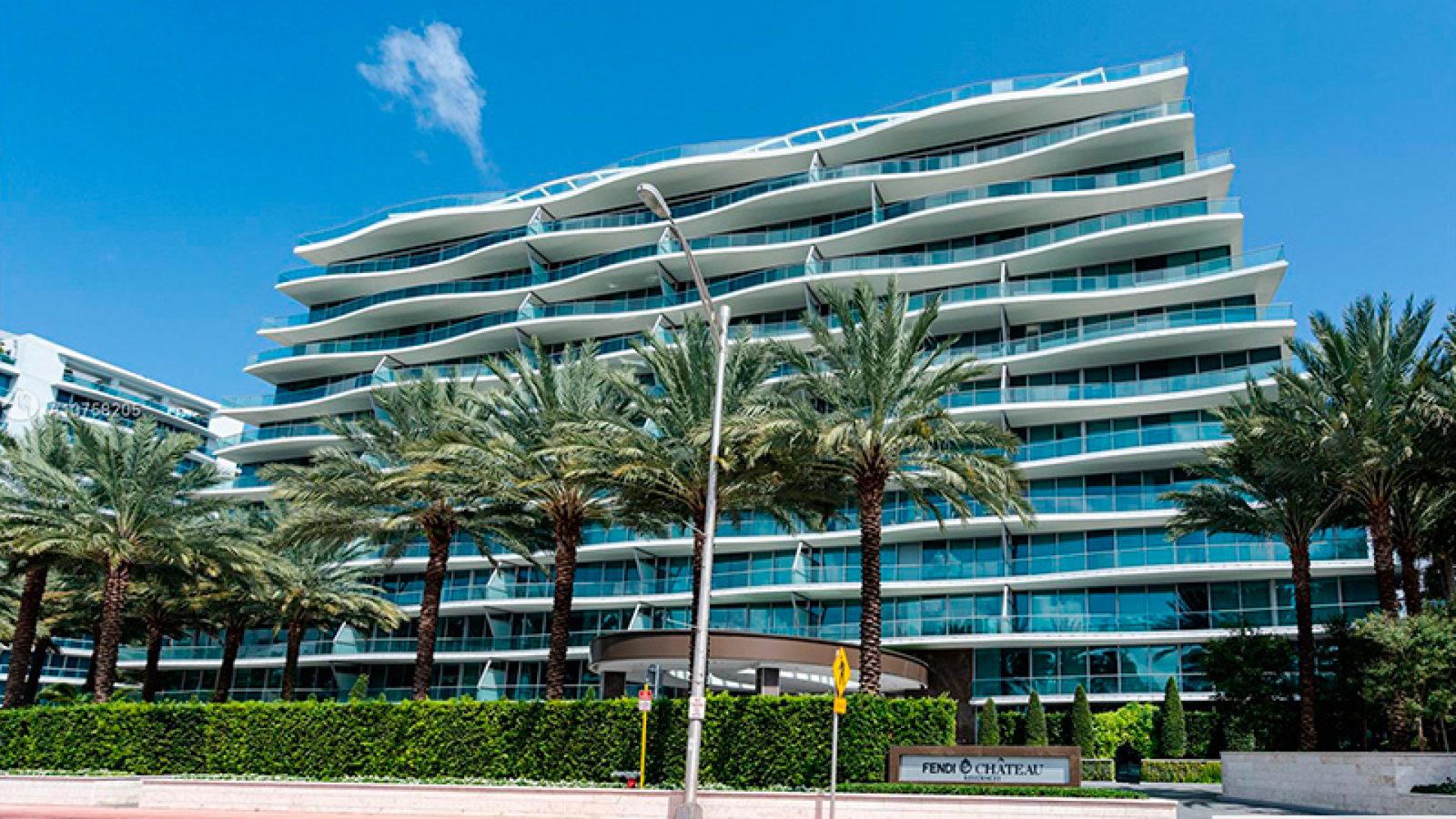 Fendi Chateau Residences: el edificio por fuera, en Surfside.