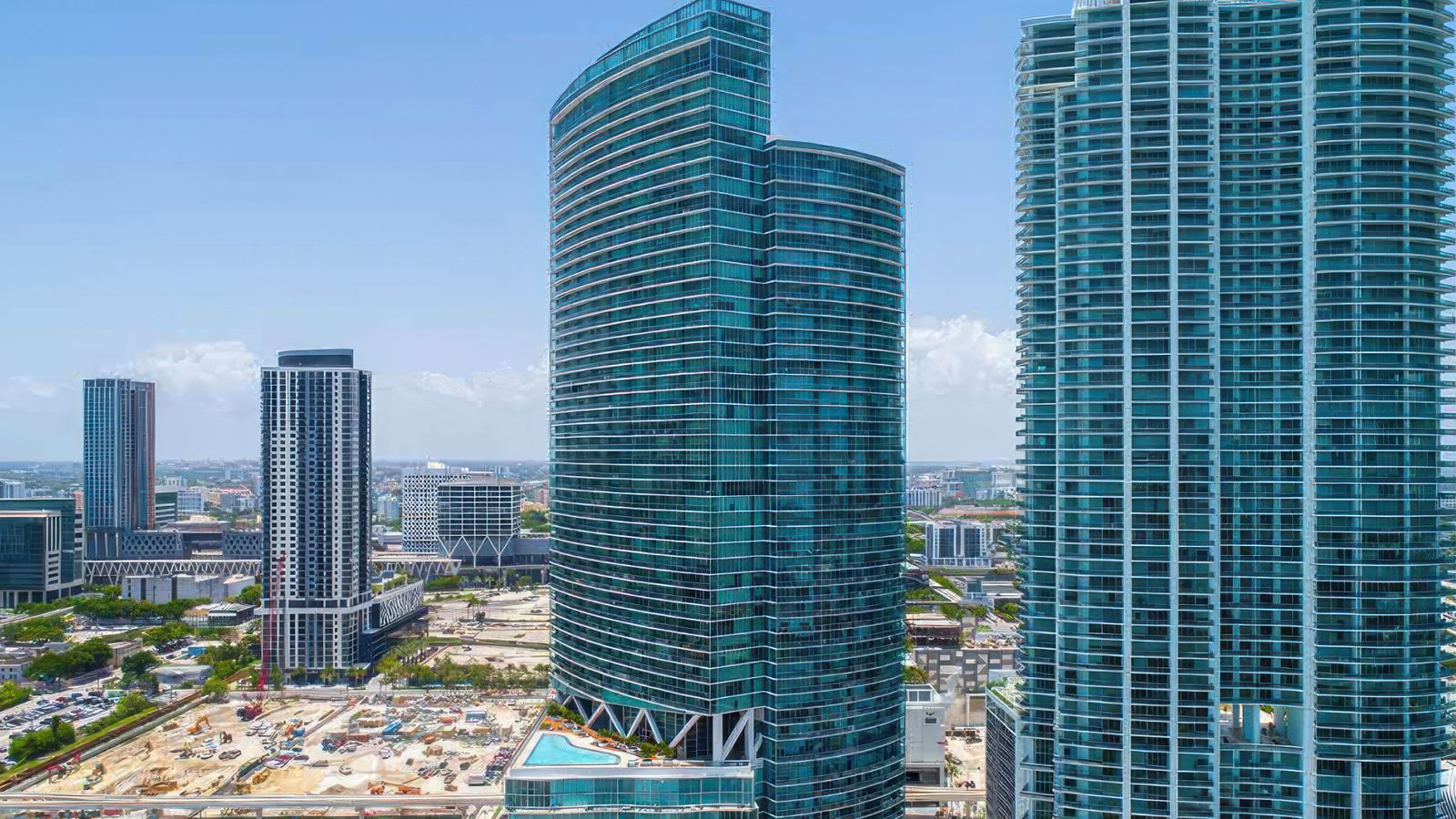 MarinaBlue: el edificio por fuera, en Miami.