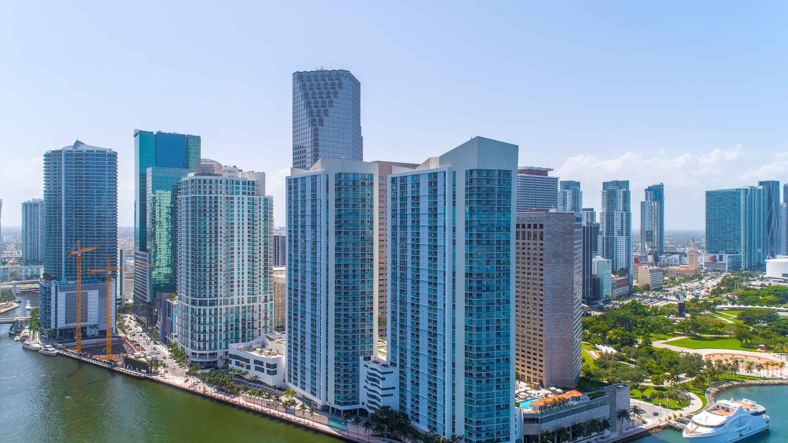 One Miami: el edificio por fuera, en Miami.
