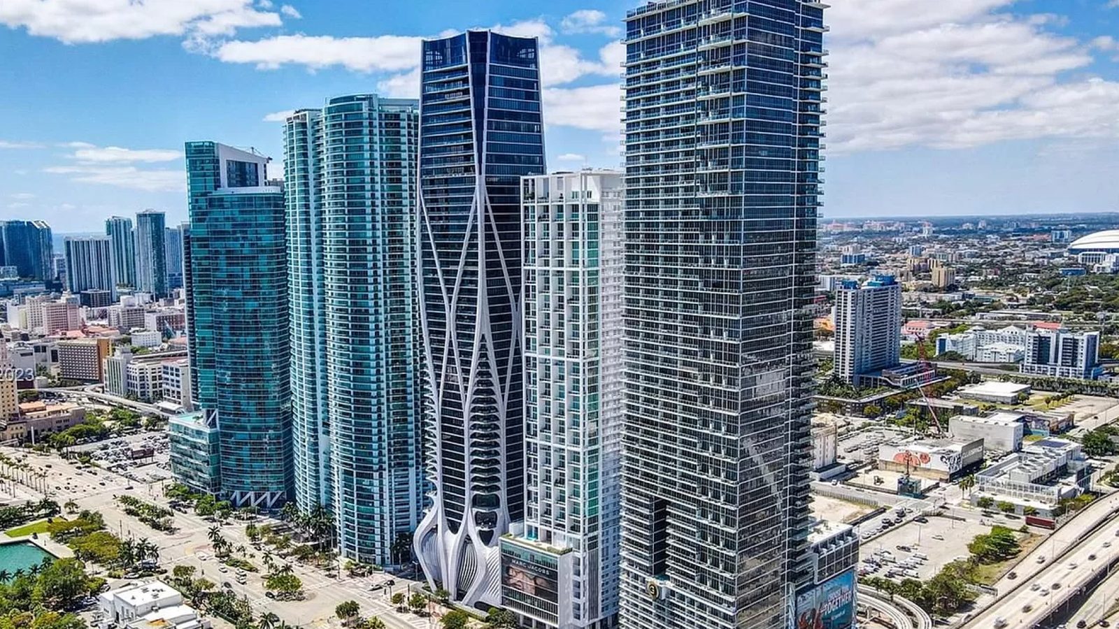 One Thousand Museum: el edificio por fuera, en Miami.